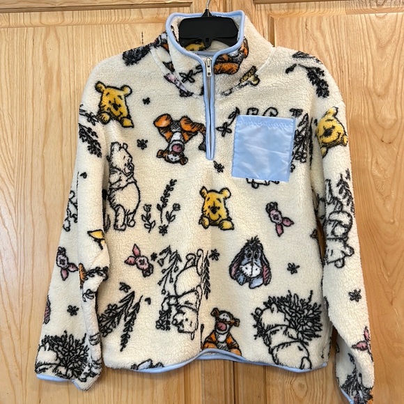 Disney Tops - Winnie the Pooh & friends pullover sweatshirt